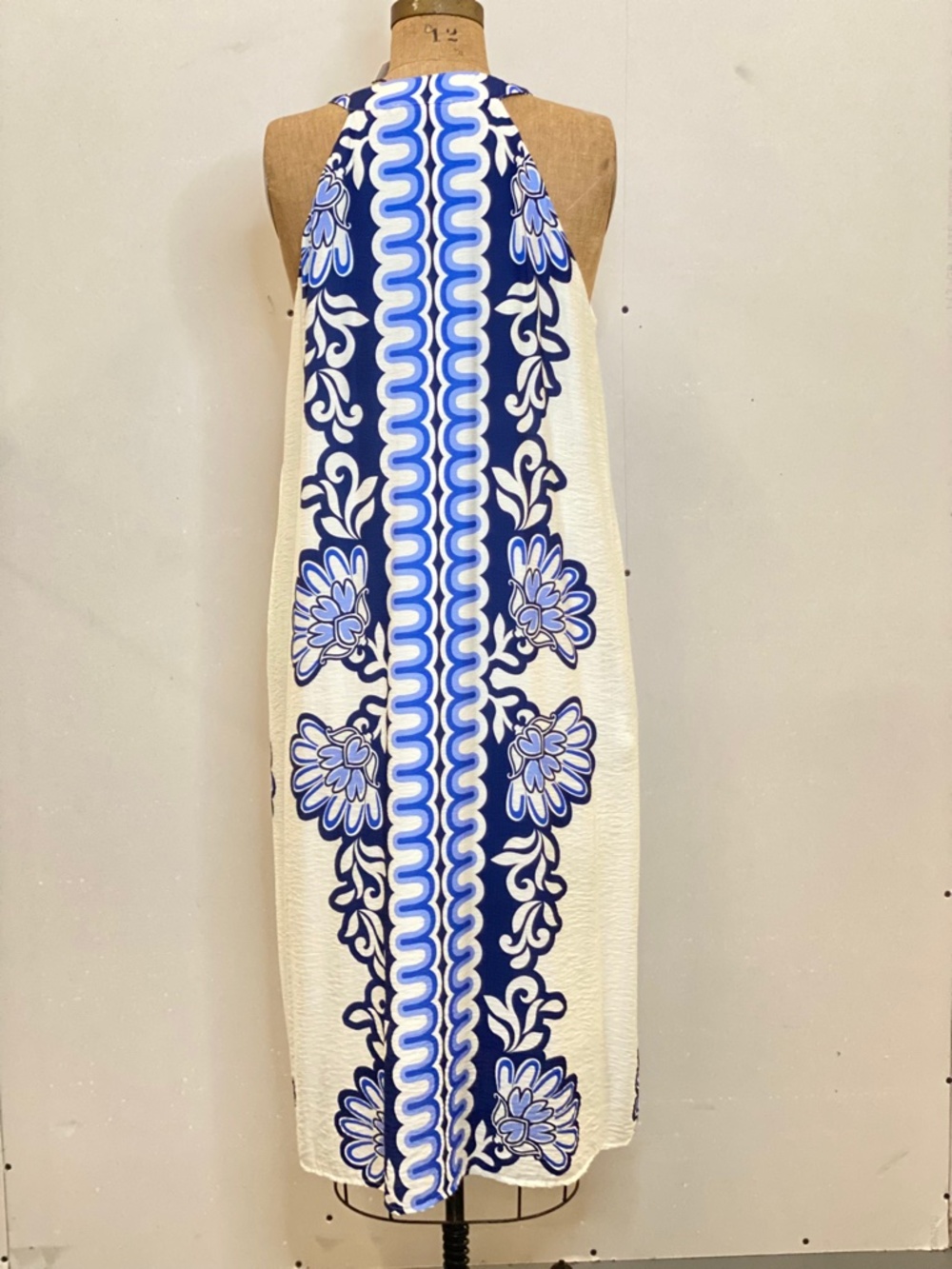 THML Dress - Picture 7 of 7